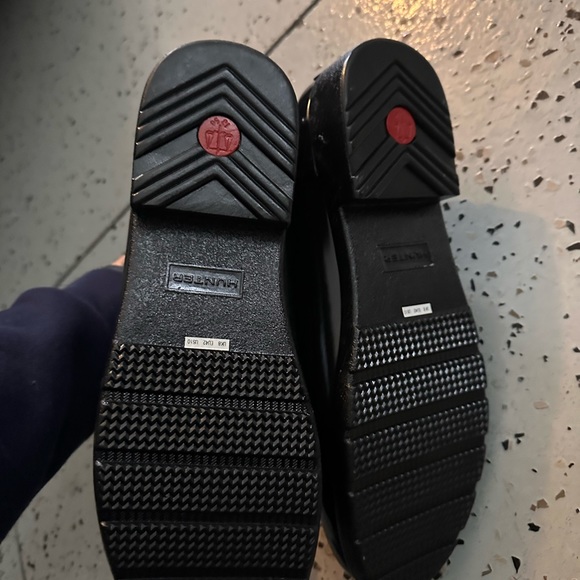 Brand new Women’s Hunter Refined Chelsea Gloss Sz 10 - Picture 2 of 3